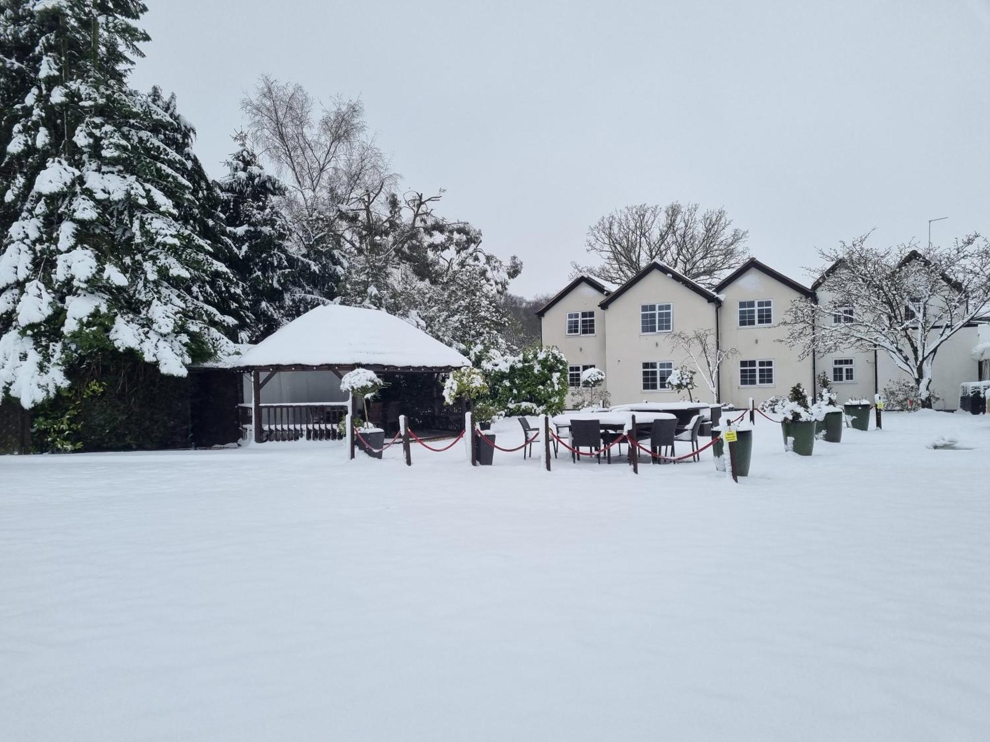 The Limes Country Lodge Hotel & Admiral Restaurant Solihull Exterior foto